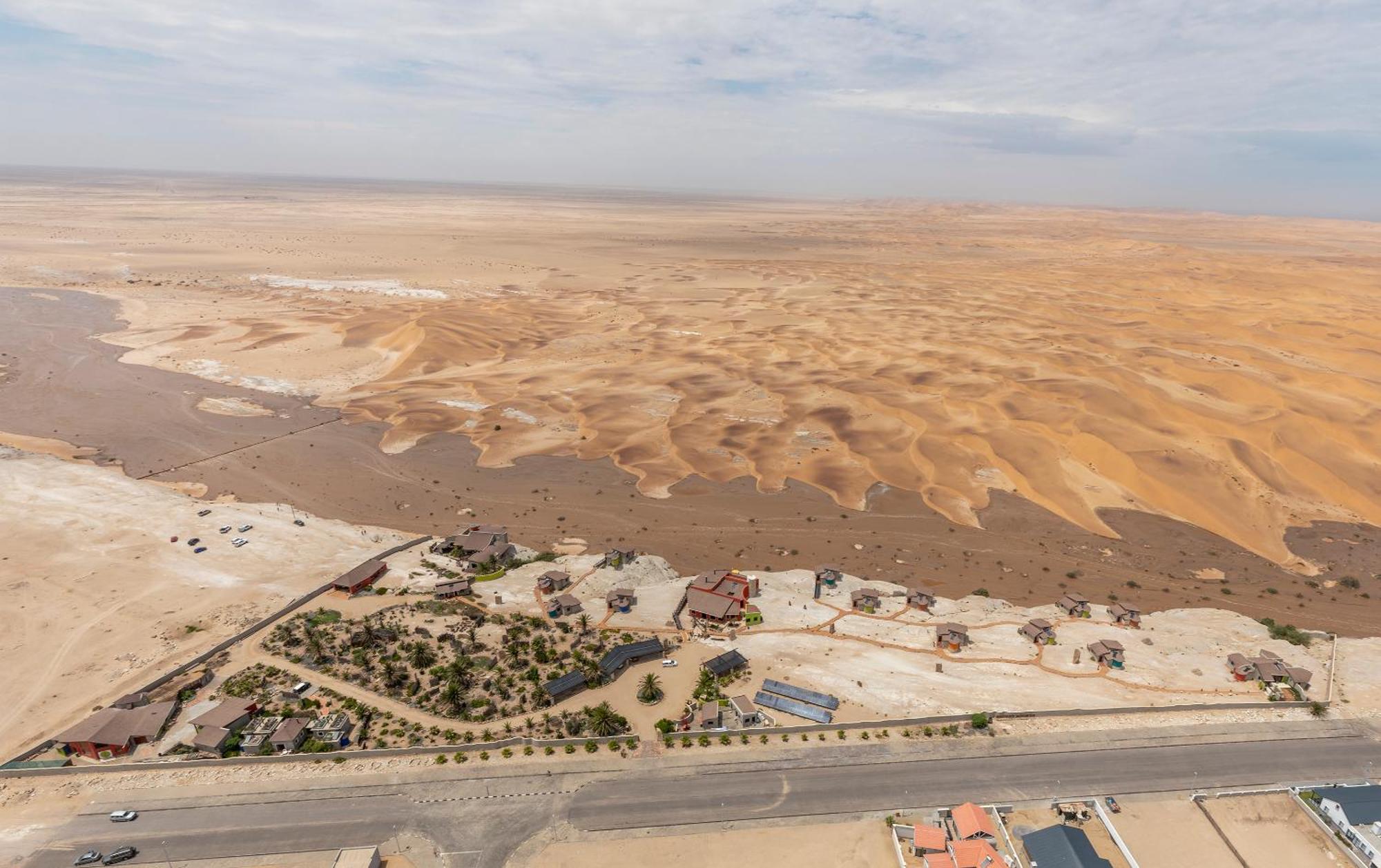 Desert Breeze Lodge Swakopmund Luaran gambar